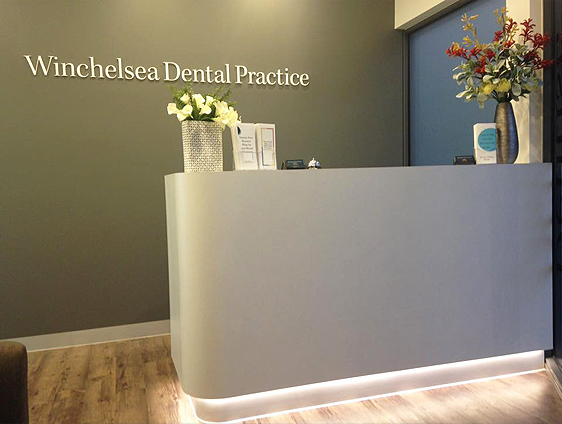 Winchelsea-Dental-Practice-desk